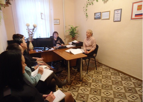 Сотрудники Ленинского районного отдела Госкомрегистра провели совещание с судебными приставами района