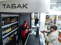 Размещение алкогольной и табачной продукции вблизи касс магазинов предлагают ограничить