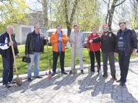 Работники Минспорта Крыма приняли участие в общекрымском субботнике