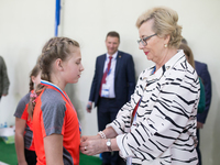 Замминистра спорта РФ Наталья Паршикова наградила юных теннисистов на спортплощадке ЯМЭФ