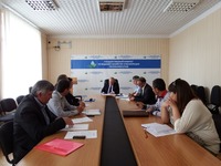 Владимир Лысенко провел совещание по решению вопросов ведущих сельхозпредприятий Крыма в отрасли садоводства