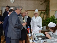 Заместитель Председателя Правительства Российской Федерации Ольга Голодец встретилась с трудовым коллективом завода «Фиолент»