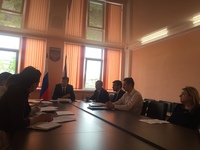 Заур Смирнов провел совещание по вопросу выдачи контейнеров гражданам из числа реабилитированных