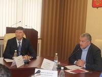 Заур Смирнов: Сохранение мира и стабильности в Республике – главные приоритеты Совета по межнациональным и конфессиональным отношениям