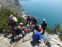 Крымские спасатели в течение трех дней провели учебные тренировки на скальных маршрутах