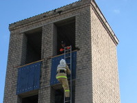 Огнеборцы ГКУ РК «Пожарная охрана Республики Крым» проводят занятия по пожарно-строевой подготовке