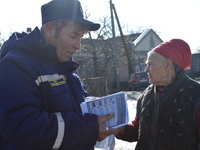 Сотрудники ГКУ РК «Пожарная охрана Республики Крым» проводят подворовые обходы граждан