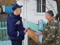 Сотрудники МЧС работают в режиме чрезвычайной ситуации