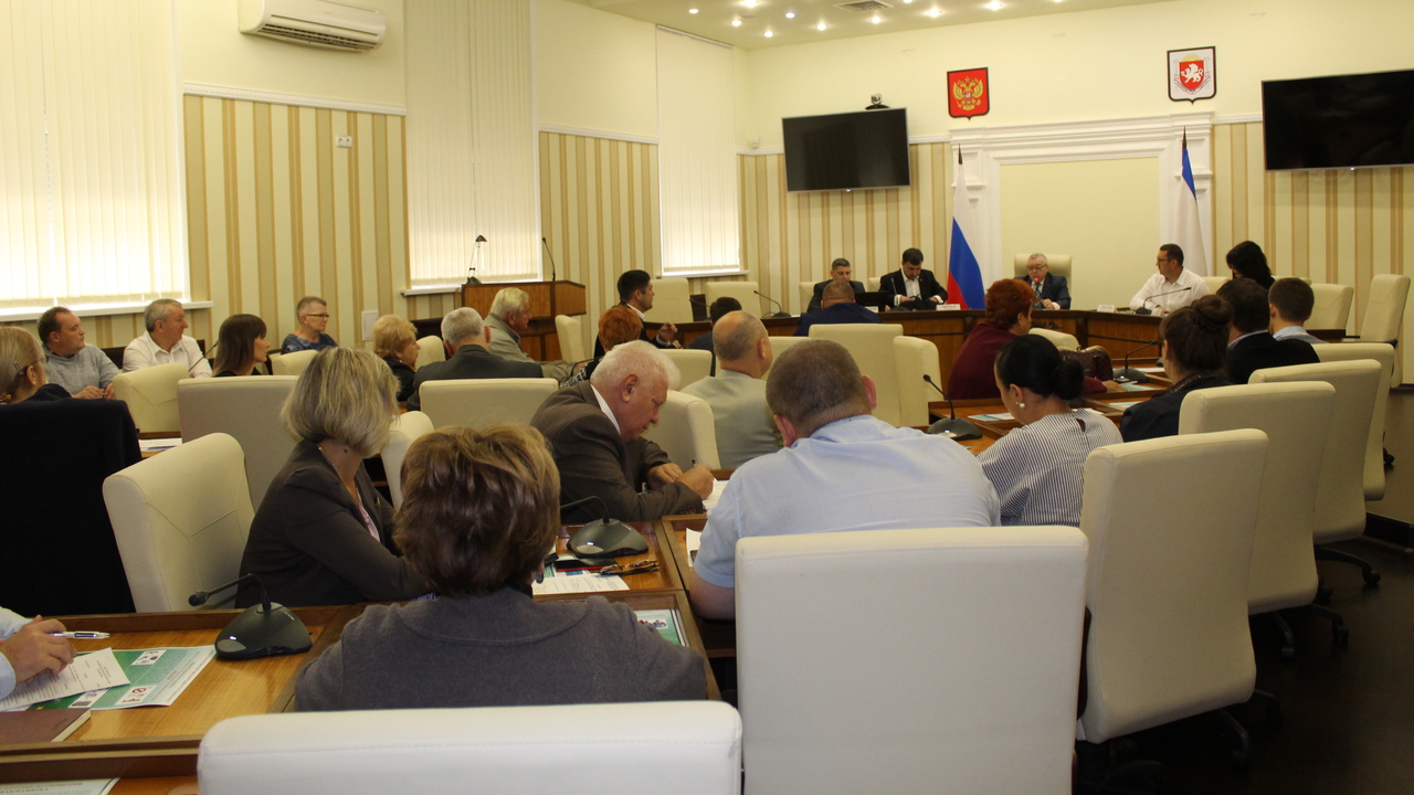 По инициативе общественного совета при Комитете прошло совещание с  председателями общественных советов при органах власти Республики Крым