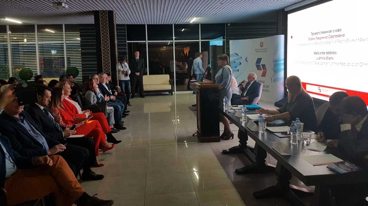 Регион тренинг. Фото встреча с представителем тур компании.