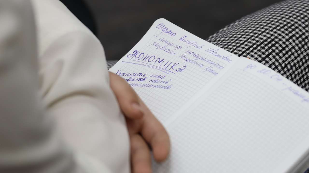 Встречи с инициативной молодежью являются хорошим импульсом для решения социально-экономических задач – Дмитрий Шеряко