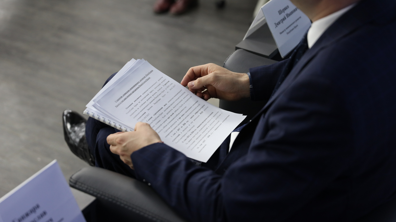 Встречи с инициативной молодежью являются хорошим импульсом для решения социально-экономических задач – Дмитрий Шеряко