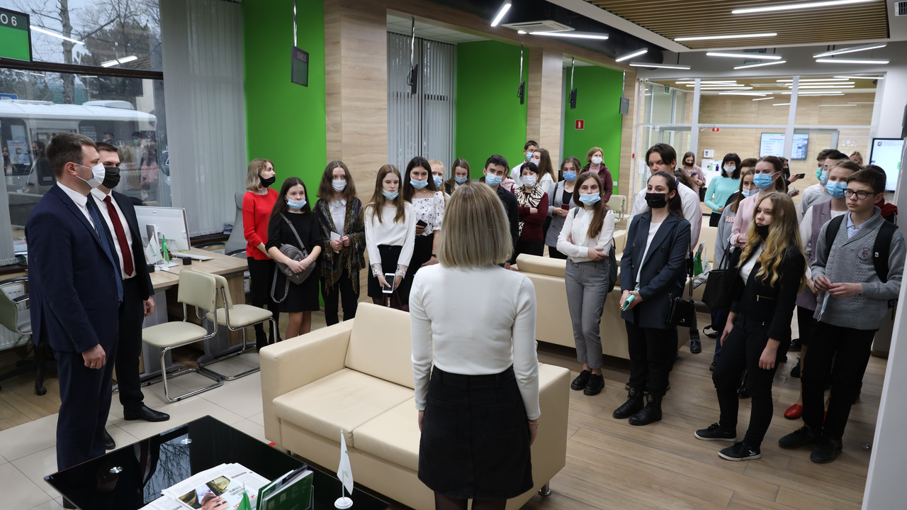 Встречи с инициативной молодежью являются хорошим импульсом для решения социально-экономических задач – Дмитрий Шеряко