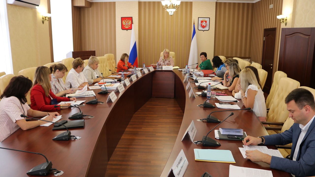 Заслушивания главных распорядителей бюджетных средств по составлению проекта бюджета республики