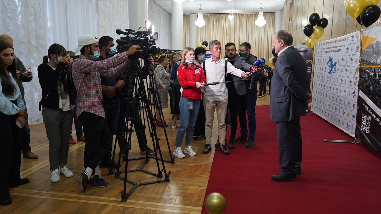 Состоялось торжественное открытие Фестиваля документального кино «КрымДок»