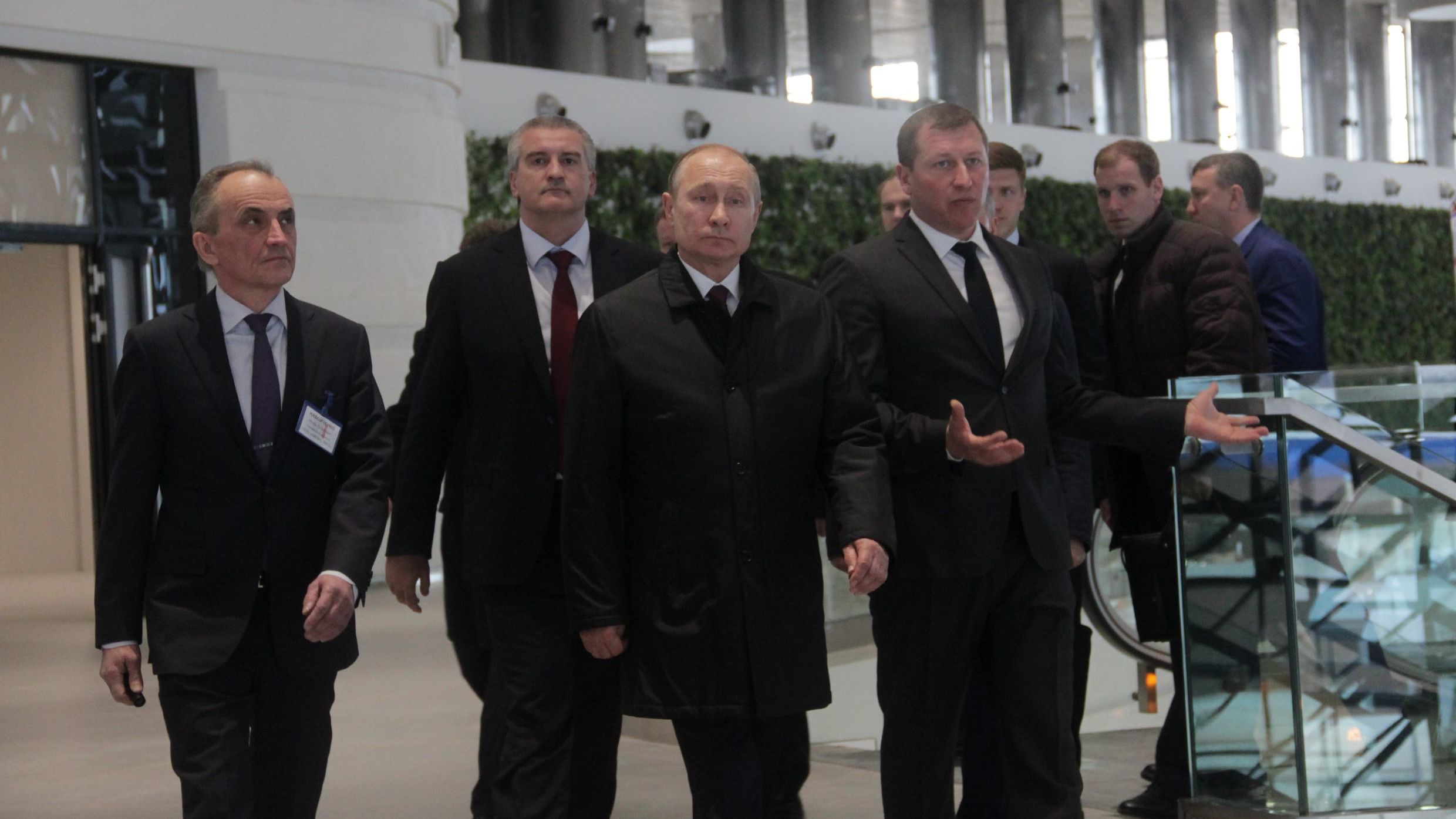 Президент Российской Федерации Владимир Путин посетил новый аэровокзальный комплекс Международного аэропорта «Симферополь»