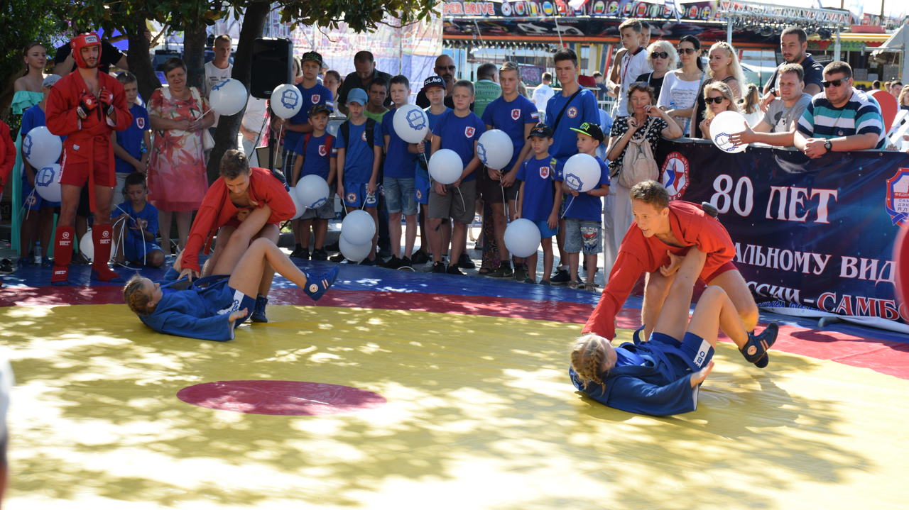 Ялта спорт. Самый популярный спорт в Ялте. Управление спорта и физической культуры Ялта.