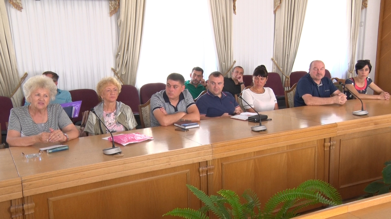 Сайт города ялта администраций. Шапортов Ялта администрация. Шапортов Станислав Владимирович Ялта. Зам главы администрации Ялты. Заместитель главы администрации города Ялта.